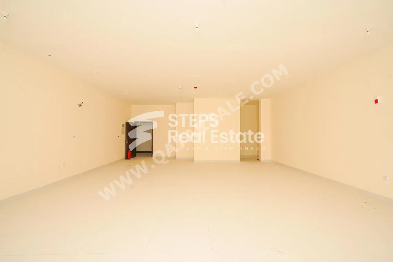 Commercial Offices - Not Furnished  - Al Daayen  - Umm Qarn
