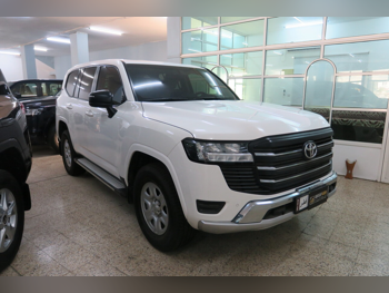 Toyota  Land Cruiser  GX  2022  Automatic  161,000 Km  6 Cylinder  Four Wheel Drive (4WD)  SUV  White
