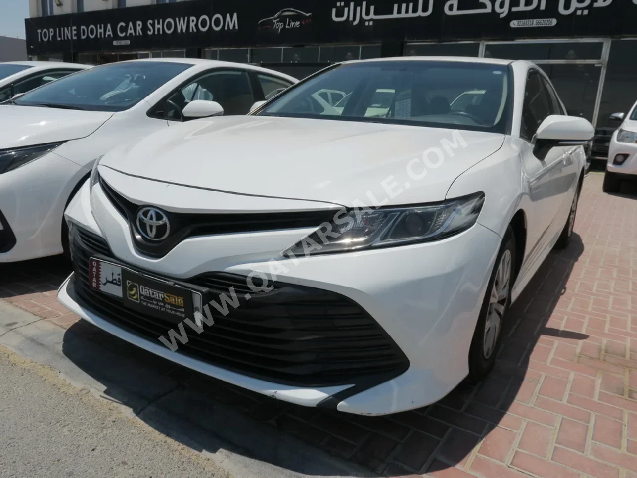 تويوتا  كامري  أل اي  2019  اوتوماتيك  190,000 كم  4 سلندر  سحب امامي  سيدان  أبيض