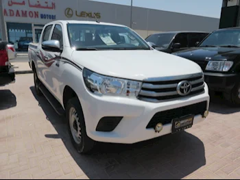 Toyota  Hilux  2019  Automatic  152,000 Km  4 Cylinder  Four Wheel Drive (4WD)  Pick Up  White