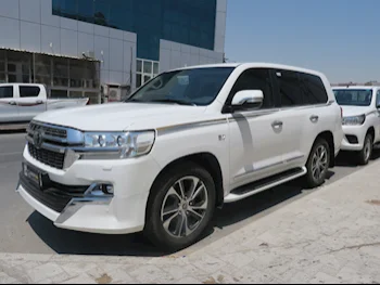 Toyota  Land Cruiser  VXR  2020  Automatic  108,000 Km  8 Cylinder  Four Wheel Drive (4WD)  SUV  White
