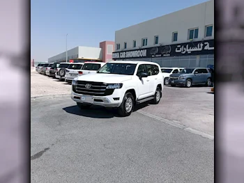 Toyota  Land Cruiser  GX  2022  Automatic  126,000 Km  6 Cylinder  Four Wheel Drive (4WD)  SUV  White