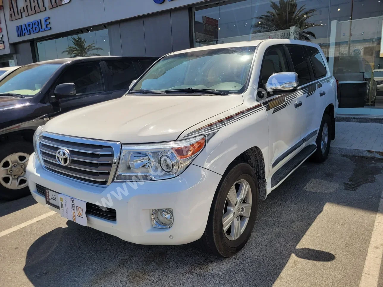 Toyota  Land Cruiser  GXR  2014  Automatic  273,000 Km  8 Cylinder  Four Wheel Drive (4WD)  SUV  White