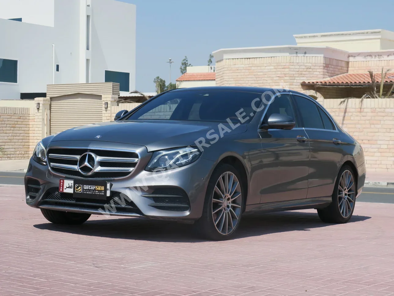 Mercedes-Benz  E-Class  400  2017  Automatic  60,000 Km  6 Cylinder  Rear Wheel Drive (RWD)  Sedan  Gray