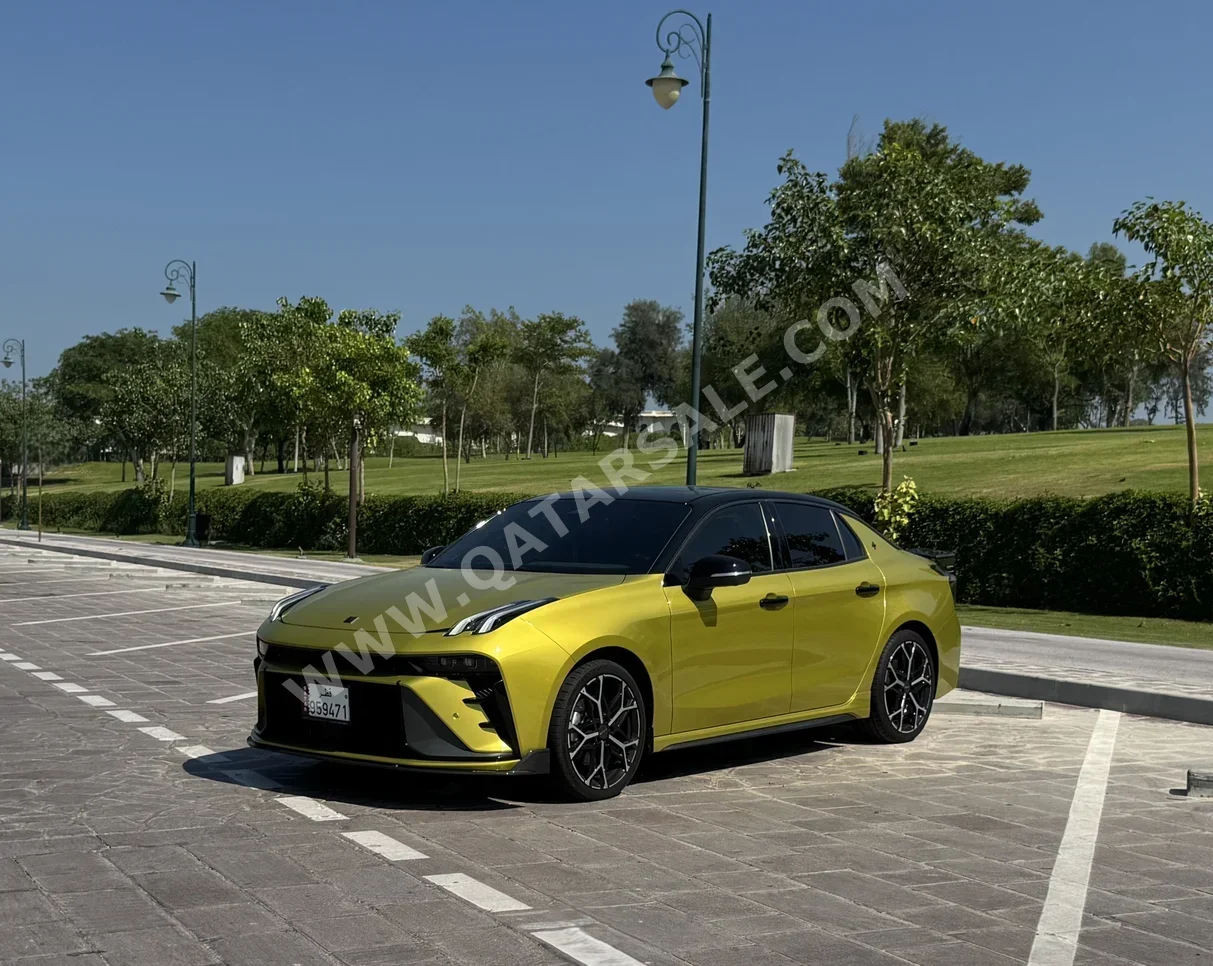 Lynk & Co  03  +  2025  Automatic  4,000 Km  4 Cylinder  All Wheel Drive (AWD)  Sedan  Yellow  With Warranty