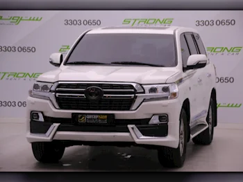 Toyota  Land Cruiser  VXR  2017  Automatic  245,000 Km  8 Cylinder  Four Wheel Drive (4WD)  SUV  White