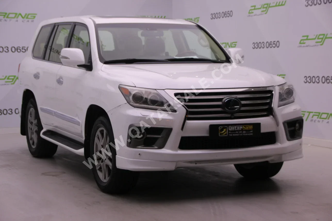 Lexus  LX  570  2015  Automatic  247,000 Km  8 Cylinder  Four Wheel Drive (4WD)  SUV  White