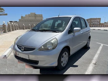 Honda  JAZZ  2005  Automatic  182,000 Km  4 Cylinder  Front Wheel Drive (FWD)  Hatchback  Silver