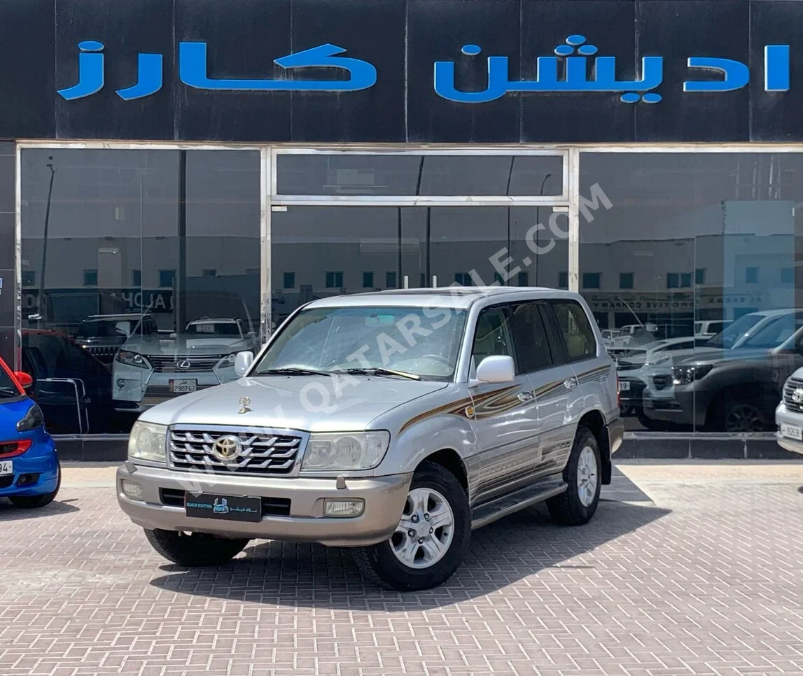 Toyota  Land Cruiser  GXR  2007  Automatic  254,000 Km  6 Cylinder  Four Wheel Drive (4WD)  SUV  Silver