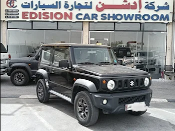 سوزوكي  جمني  2021  اوتوماتيك  114,000 كم  4 سلندر  دفع رباعي  اس يو في  أسود