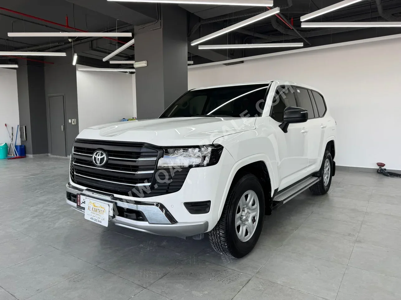 Toyota  Land Cruiser  GX  2024  Automatic  29,000 Km  6 Cylinder  Four Wheel Drive (4WD)  SUV  White  With Warranty