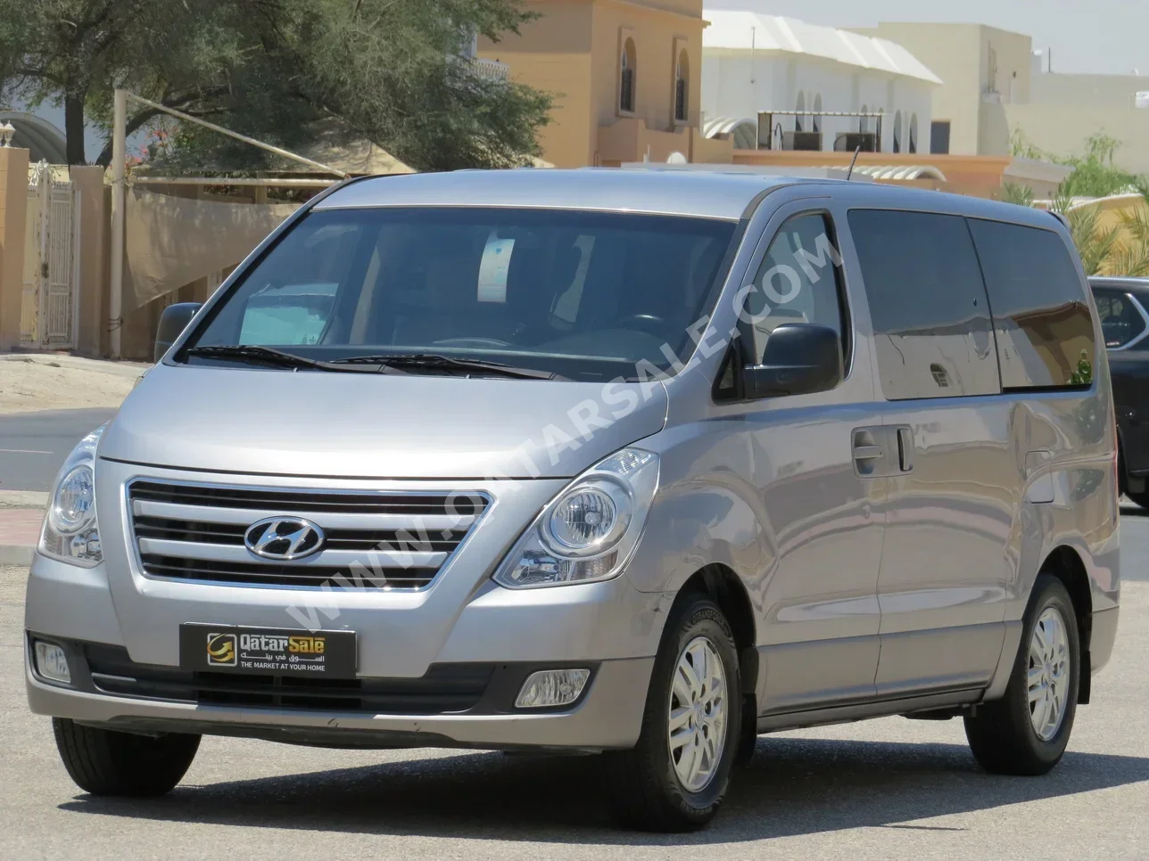 Hyundai  Van H1  2016  Automatic  65,000 Km  4 Cylinder  Front Wheel Drive (FWD)  Special Needs  Gray