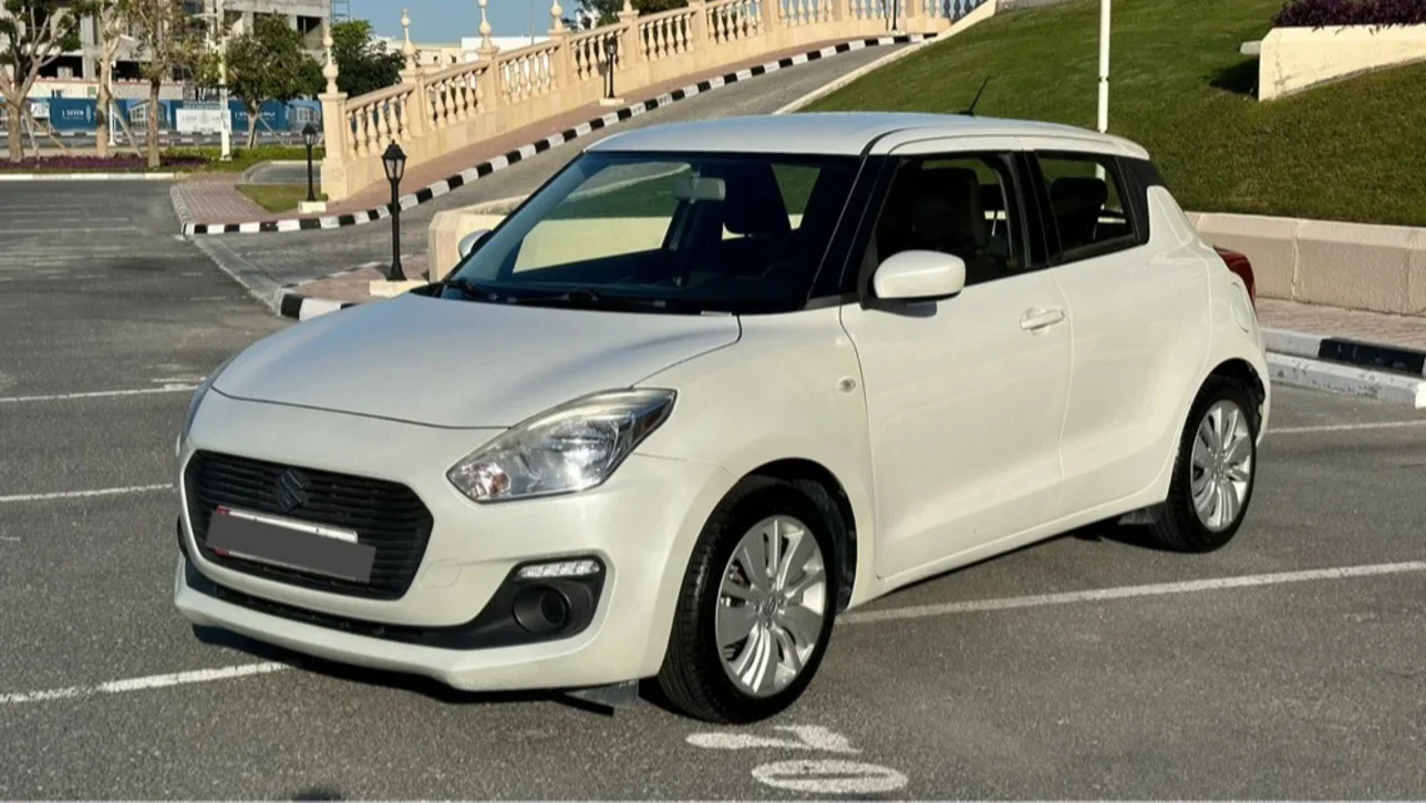 Suzuki  Swift  4 Cylinder  Sedan  White  2020