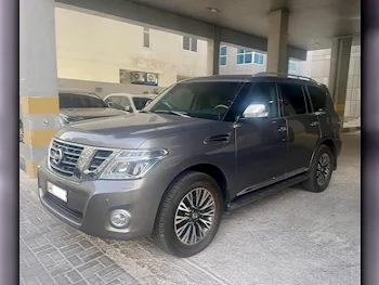  Nissan  Patrol  Platinum  2017  Automatic  43,000 Km  6 Cylinder  Four Wheel Drive (4WD)  SUV  Gray  With Warranty