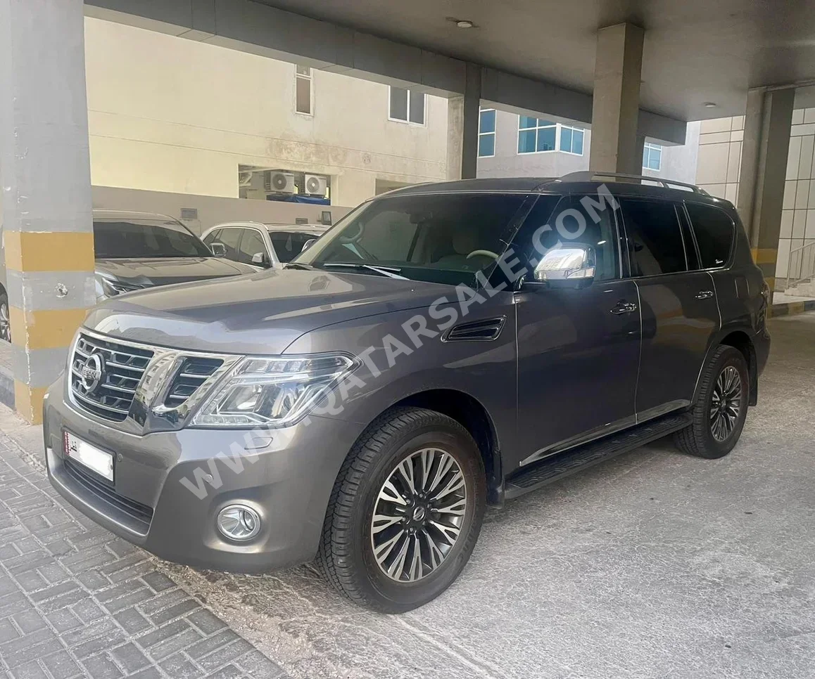  Nissan  Patrol  Platinum  2017  Automatic  43,000 Km  6 Cylinder  Four Wheel Drive (4WD)  SUV  Gray  With Warranty