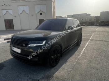 Land Rover  Range Rover  HSE  2023  Automatic  39,000 Km  8 Cylinder  Four Wheel Drive (4WD)  SUV  Black  With Warranty