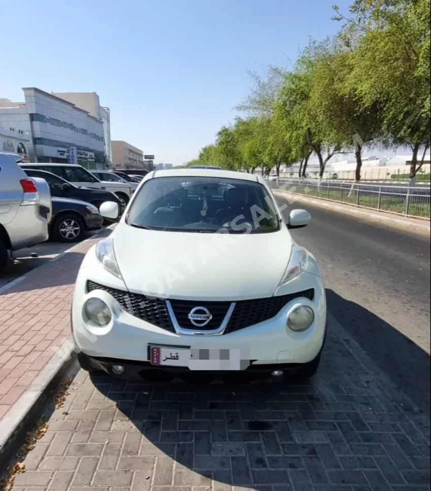 Nissan  Juke  2012  Automatic  70,839 Km  4 Cylinder  Front Wheel Drive (FWD)  Classic  White