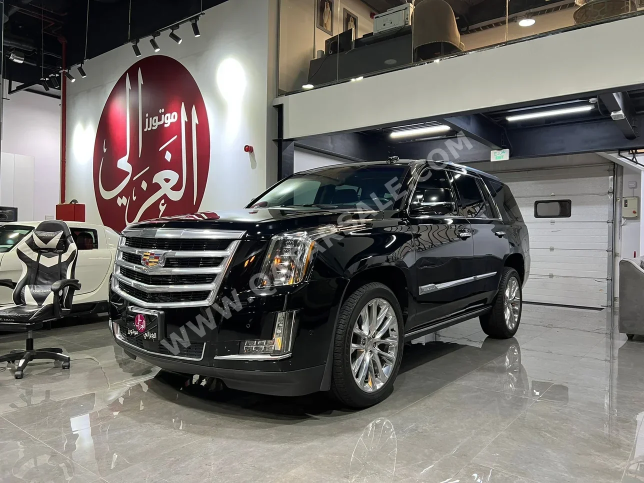 Cadillac  Escalade  Platinum  2018  Automatic  123,000 Km  8 Cylinder  Four Wheel Drive (4WD)  SUV  Black