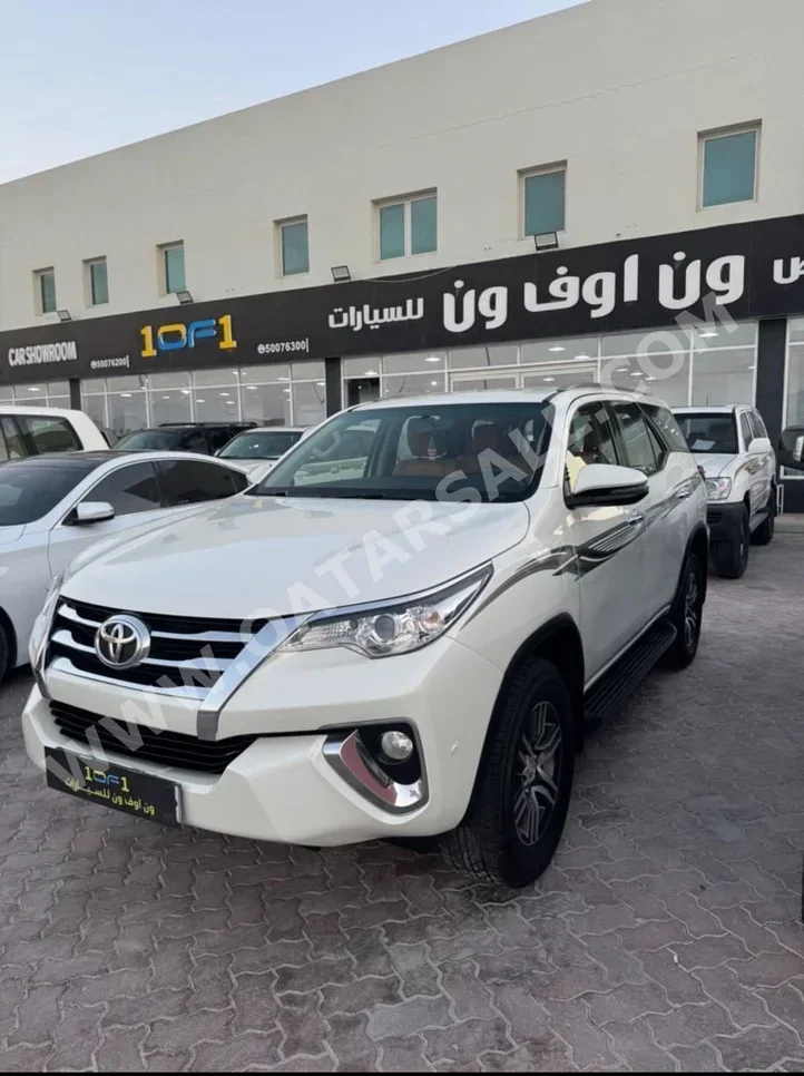 Toyota  Fortuner  2018  Automatic  168,000 Km  4 Cylinder  Four Wheel Drive (4WD)  SUV  White