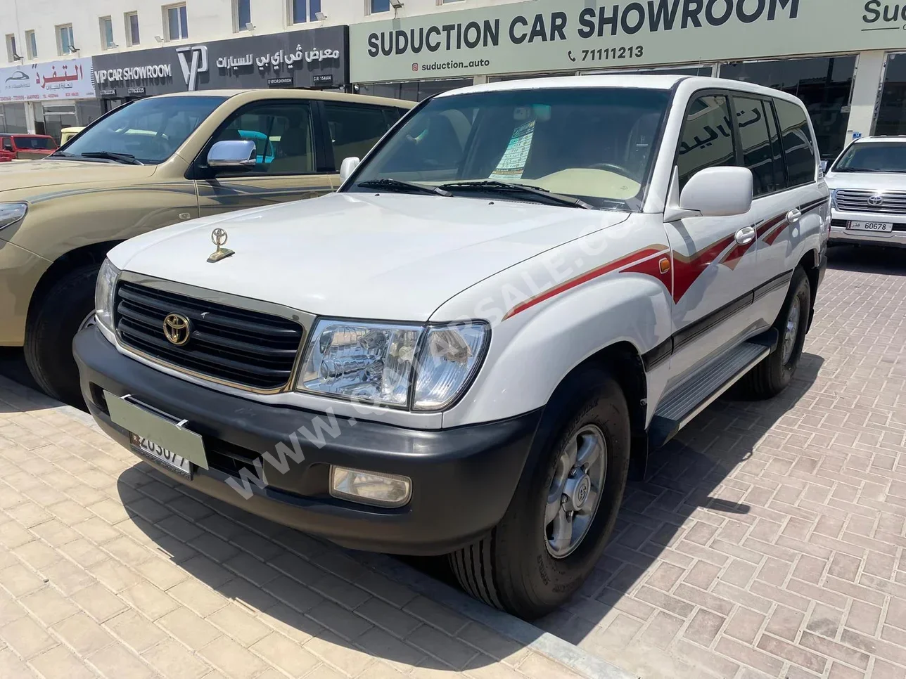 Toyota  Land Cruiser  GXR  1999  Automatic  545,000 Km  6 Cylinder  Four Wheel Drive (4WD)  SUV  White