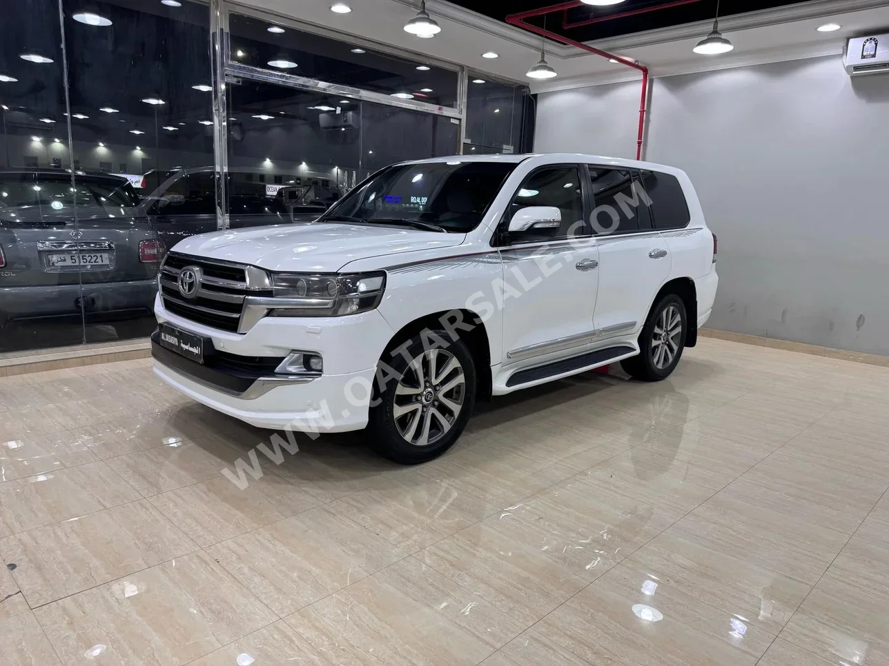 Toyota  Land Cruiser  GXR- Grand Touring  2019  Automatic  229,000 Km  8 Cylinder  Four Wheel Drive (4WD)  SUV  White
