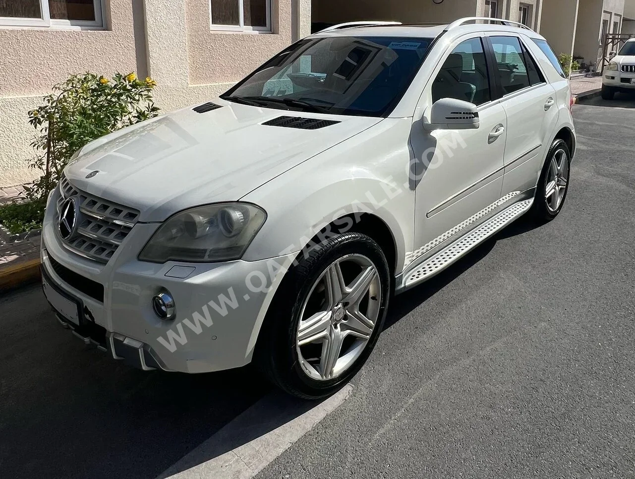 Mercedes-Benz  ML  350 AMG  2011  Automatic  177,000 Km  6 Cylinder  Four Wheel Drive (4WD)  SUV  White