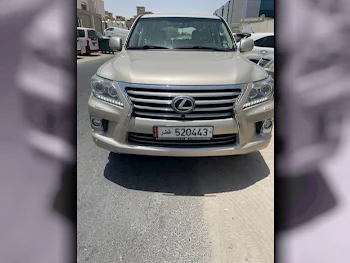 Lexus  LX  570  2013  Automatic  169,000 Km  8 Cylinder  Four Wheel Drive (4WD)  SUV  Gold