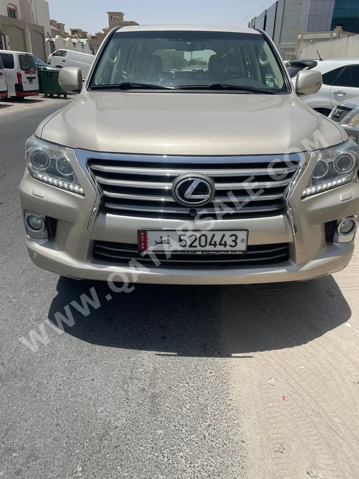 Lexus  LX  570  2013  Automatic  169,000 Km  8 Cylinder  Four Wheel Drive (4WD)  SUV  Gold