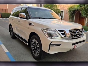 Nissan  Patrol  Platinum  2016  Automatic  145,000 Km  8 Cylinder  Four Wheel Drive (4WD)  SUV  White