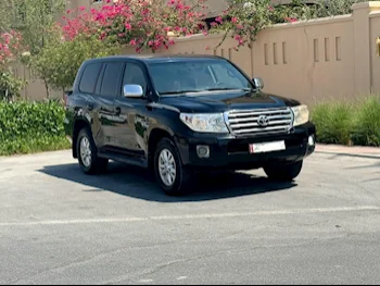 تويوتا  لاند كروزر  جي اكس  2010  اوتوماتيك  290,000 كم  6 سلندر  دفع رباعي  اس يو في  أسود