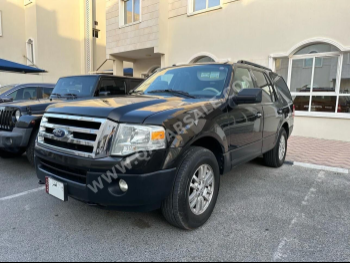 Ford  Expedition  Limited  2011  Automatic  126,000 Km  8 Cylinder  Four Wheel Drive (4WD)  SUV  Black Matte