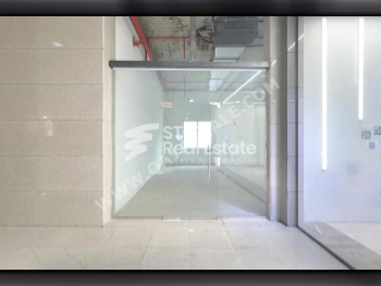 Commercial Shops - Not Furnished  - Doha  - Al Sadd