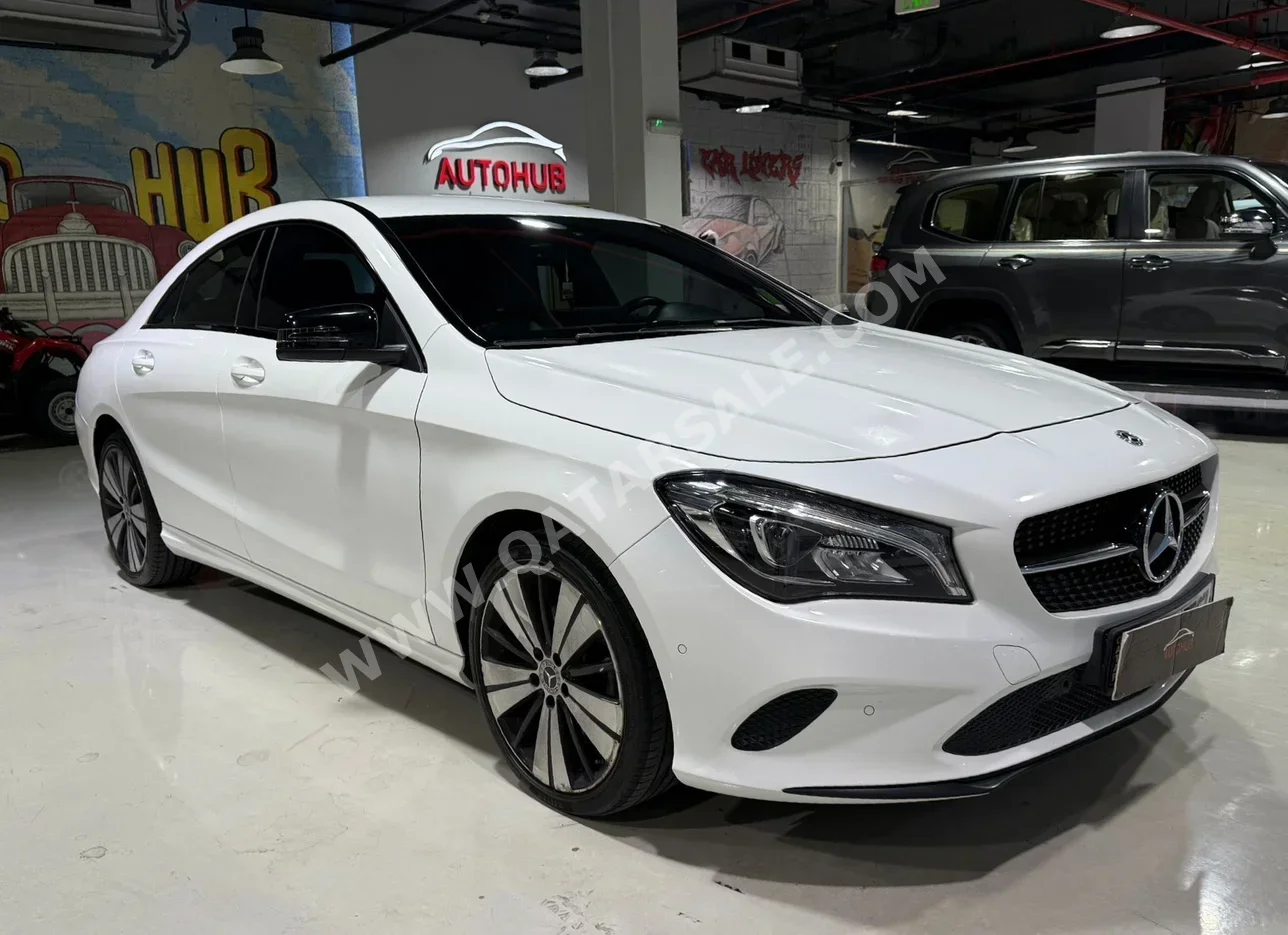 Mercedes-Benz  CLA  200  2019  Automatic  146,000 Km  4 Cylinder  Rear Wheel Drive (RWD)  Sedan  White