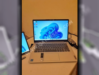 Laptops Lenovo  - Ideapad  2024  - Silver  - Windows 11  - Intel  - Pentium  -Memory (Ram): 4 GB