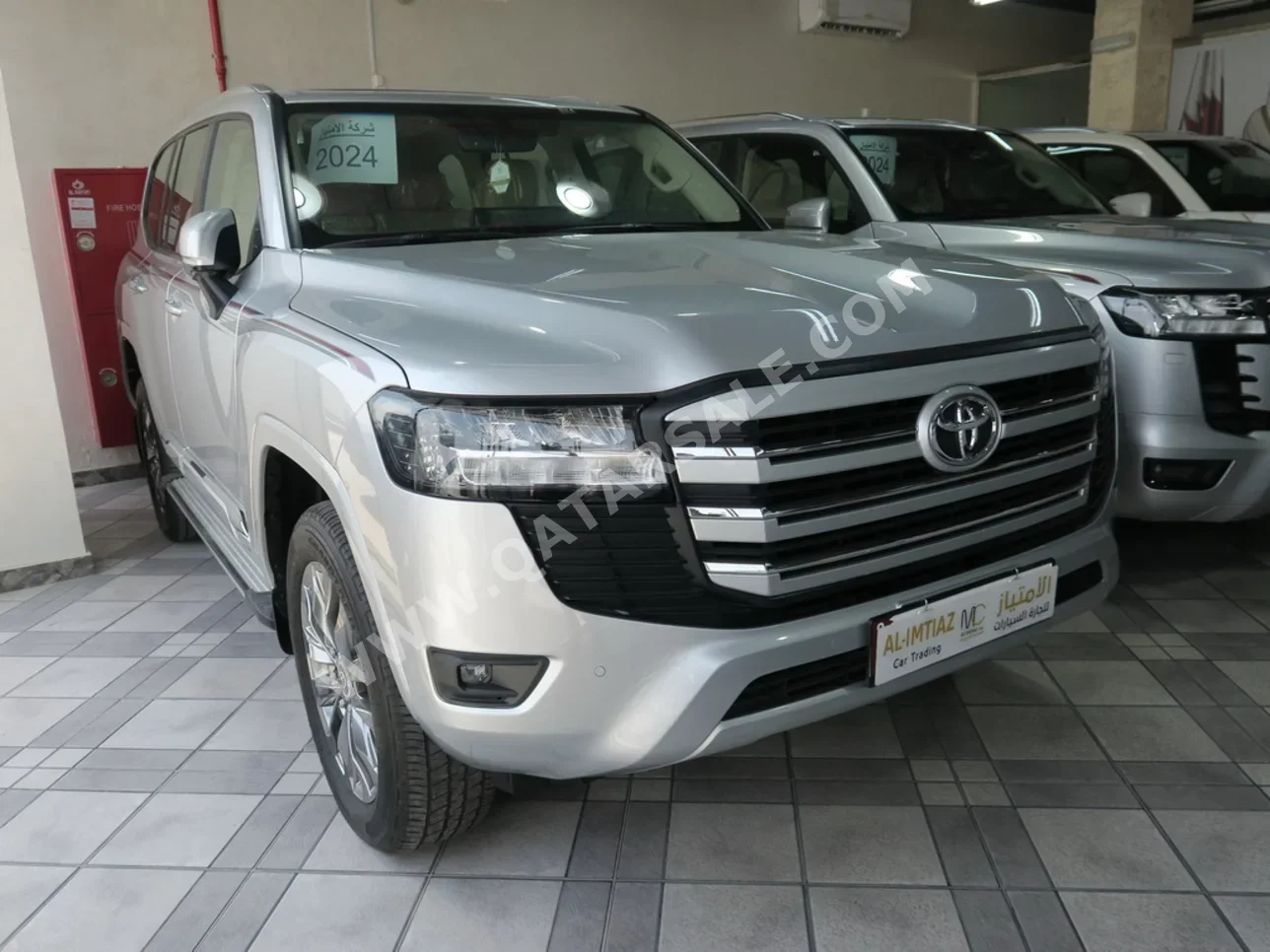 Toyota  Land Cruiser  GXR  2024  Automatic  0 Km  6 Cylinder  Four Wheel Drive (4WD)  SUV  Silver  With Warranty