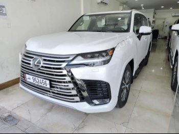 Lexus  LX  600 Luxury  2025  Automatic  0 Km  6 Cylinder  Four Wheel Drive (4WD)  SUV  Pearl  With Warranty