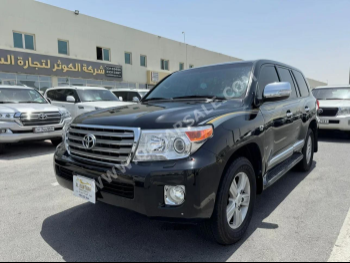 Toyota  Land Cruiser  VXR  2012  Automatic  217,000 Km  8 Cylinder  Four Wheel Drive (4WD)  SUV  Black
