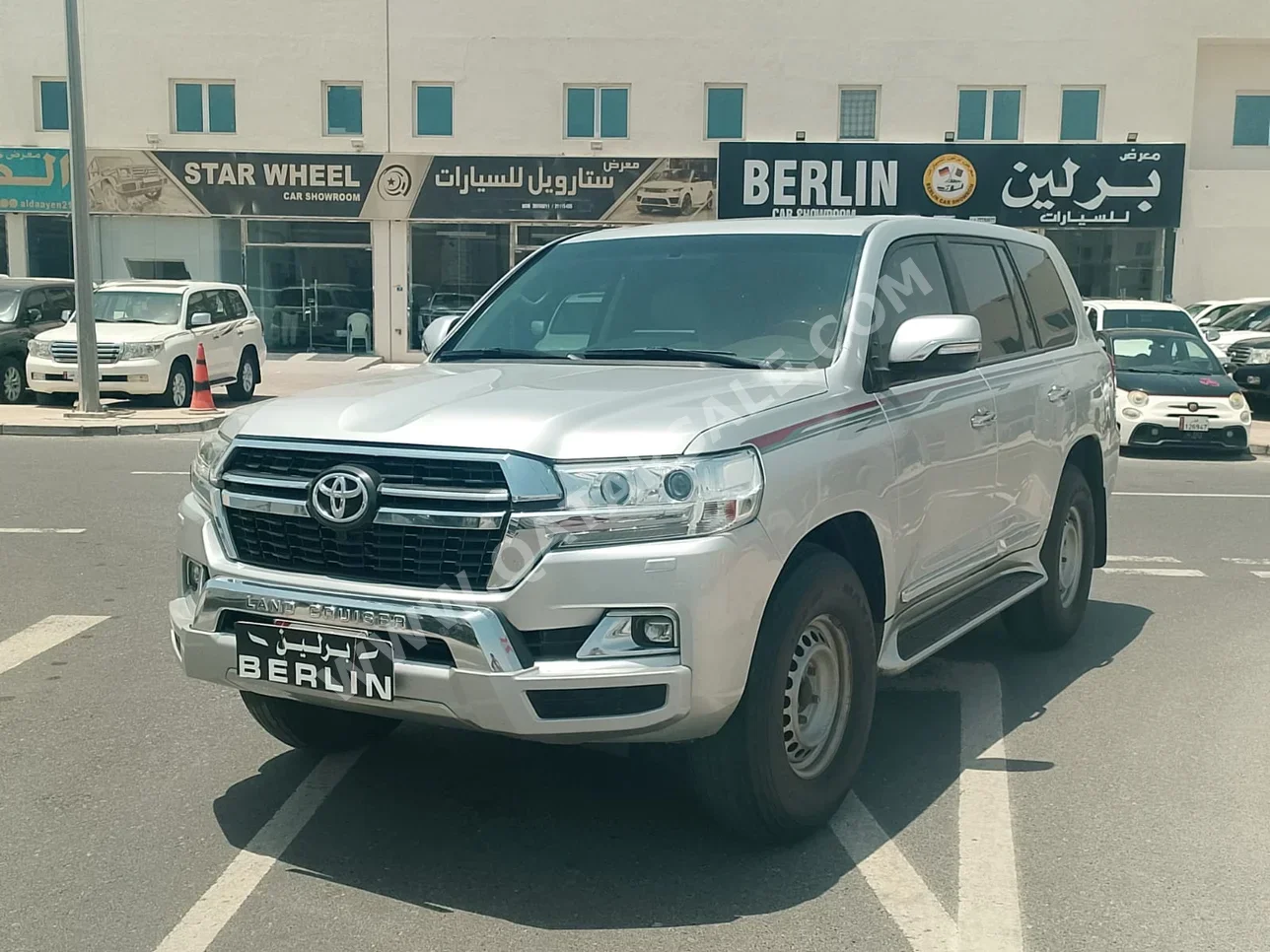 Toyota  Land Cruiser  GXR  2021  Automatic  91,000 Km  8 Cylinder  Four Wheel Drive (4WD)  SUV  Silver