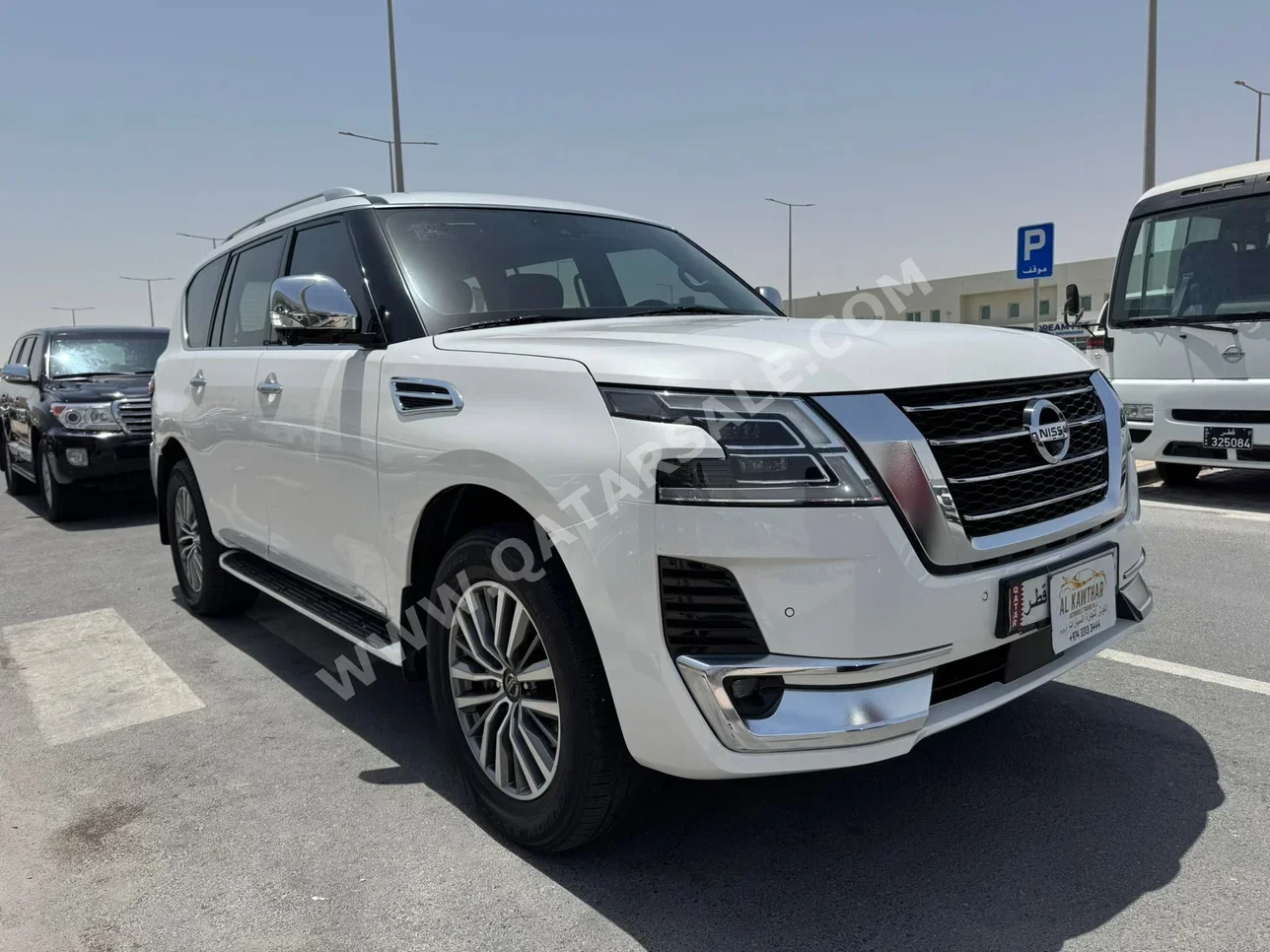 Nissan  Patrol  Platinum  2021  Automatic  119,000 Km  8 Cylinder  Four Wheel Drive (4WD)  SUV  White