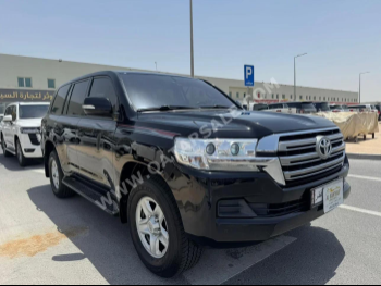 Toyota  Land Cruiser  GXR  2021  Automatic  121,000 Km  6 Cylinder  Four Wheel Drive (4WD)  SUV  Black