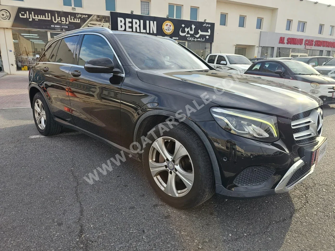Mercedes-Benz  GLC  250  2017  Automatic  78,000 Km  4 Cylinder  All Wheel Drive (AWD)  SUV  Black