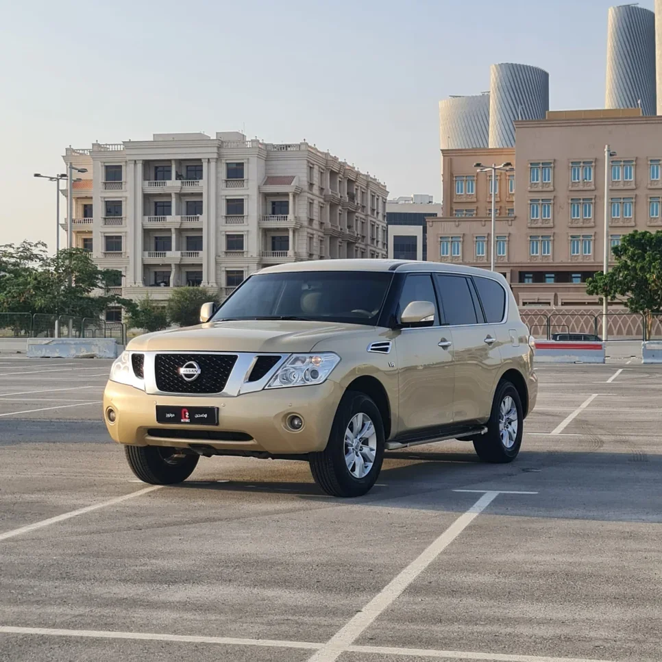 Nissan  Patrol  SE  2013  Automatic  320,000 Km  8 Cylinder  Four Wheel Drive (4WD)  SUV  Gold