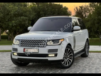  Land Rover  Range Rover  Vogue SE Super charged  2015  Automatic  79,000 Km  8 Cylinder  Four Wheel Drive (4WD)  SUV  White  With Warranty