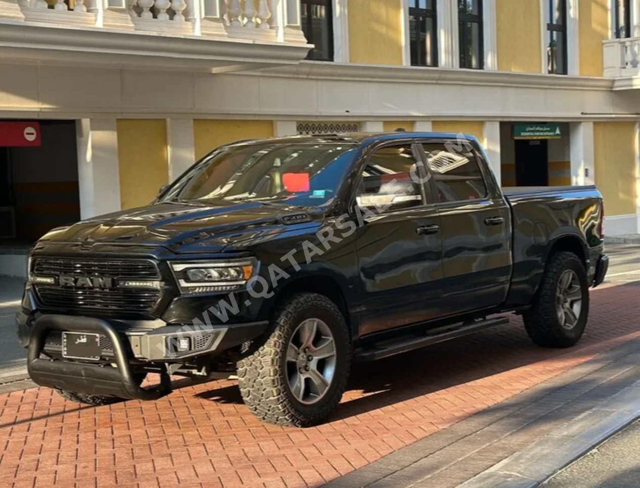 Dodge  Ram  Big Horn  2019  Automatic  212,000 Km  8 Cylinder  Four Wheel Drive (4WD)  Pick Up  Black