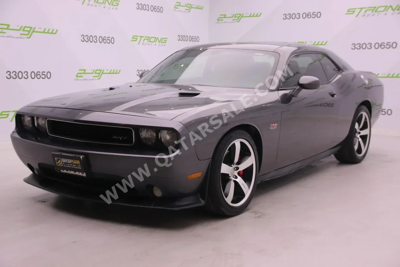 Dodge  Challenger  SRT-8  2013  Manual  114,000 Km  8 Cylinder  Rear Wheel Drive (RWD)  Coupe / Sport  Gray