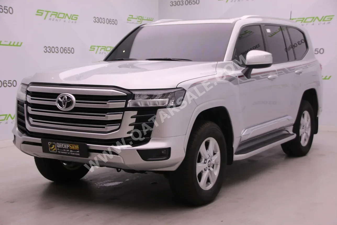 Toyota  Land Cruiser  GXR Twin Turbo  2022  Automatic  156,000 Km  6 Cylinder  Four Wheel Drive (4WD)  SUV  Gray