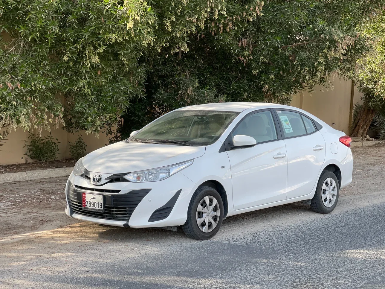 Toyota  Yaris  4 Cylinder  Sedan  White  2020