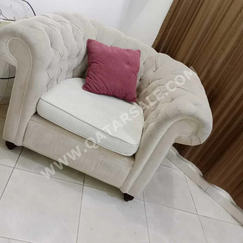 الأرائك والكنب والكراسي طقم كنب
