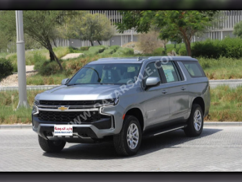 Chevrolet  Suburban  LS  2024  Automatic  0 Km  8 Cylinder  Four Wheel Drive (4WD)  SUV  Silver  With Warranty