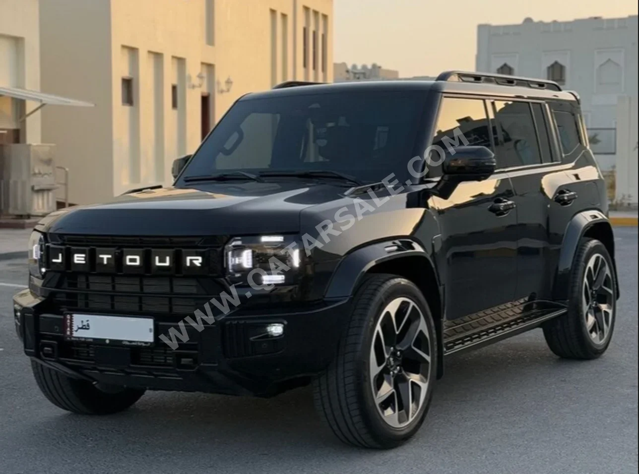 Jetour  T2  Luxury  2025  Automatic  8,000 Km  4 Cylinder  Four Wheel Drive (4WD)  SUV  Black  With Warranty
